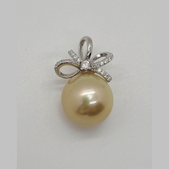 Kyvian Genuine South Sea Pearl Pendant P1001
